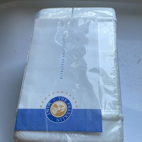 New in box The Franklin Mint Scarlett’s Flirtations Gone With The Wind figurine - Picture 8 of 8